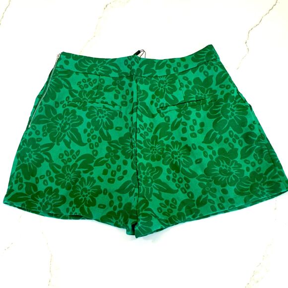 NWT English Factory High Rise Emerald Green Shorts - Women's Large - Picture 7 of 8